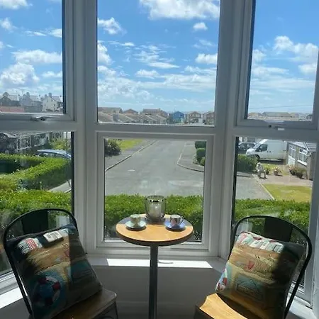 First Floor Apartment With Mountain Views Tywyn Exterior foto